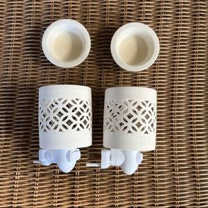 Wax melt warmer plug ins (2)